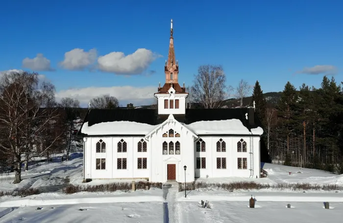 Bodums kyrka i vinterlandskap – fasadrenovering