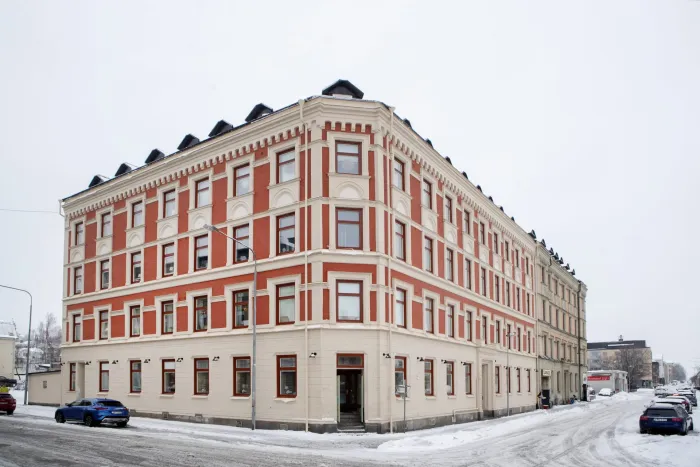 Kv Inspektoren 13 – omputsad fasad i Sundsvall